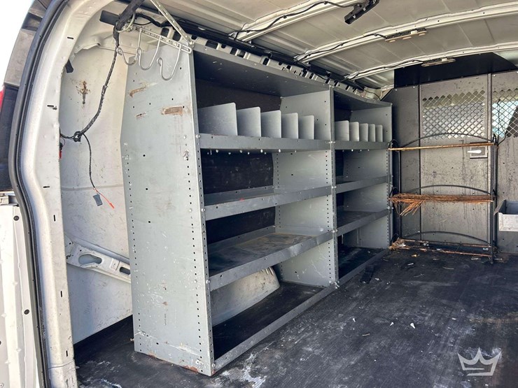 2015-chevrolet-express-2500-image-22