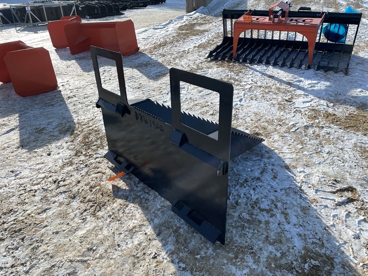 #2507-•-new-kc-40"-skid-steer-spade-bucket-image-4