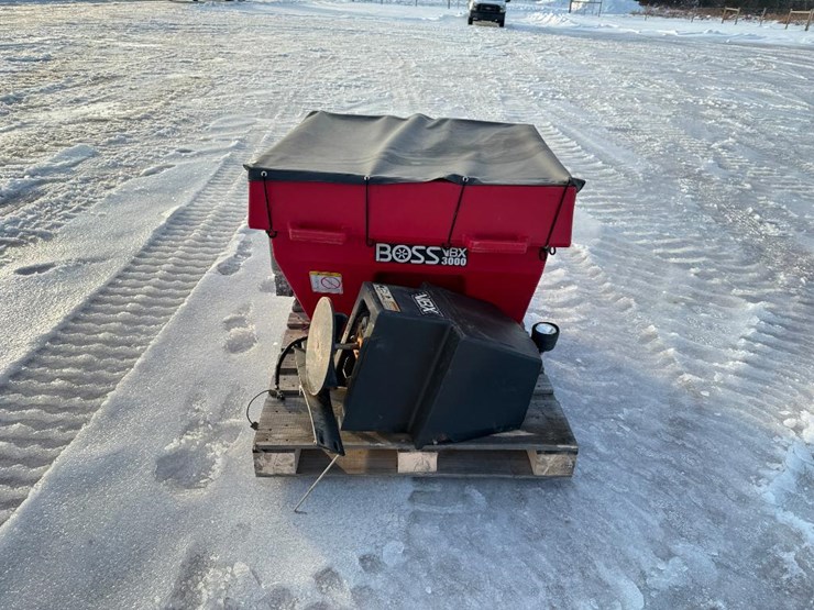 #113-•-lot-113-image-3