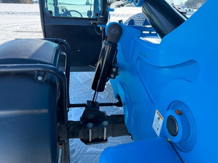 2016-genie-gth844-image-22