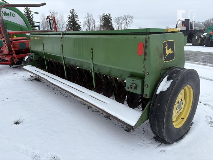 john-deere-10-image-5