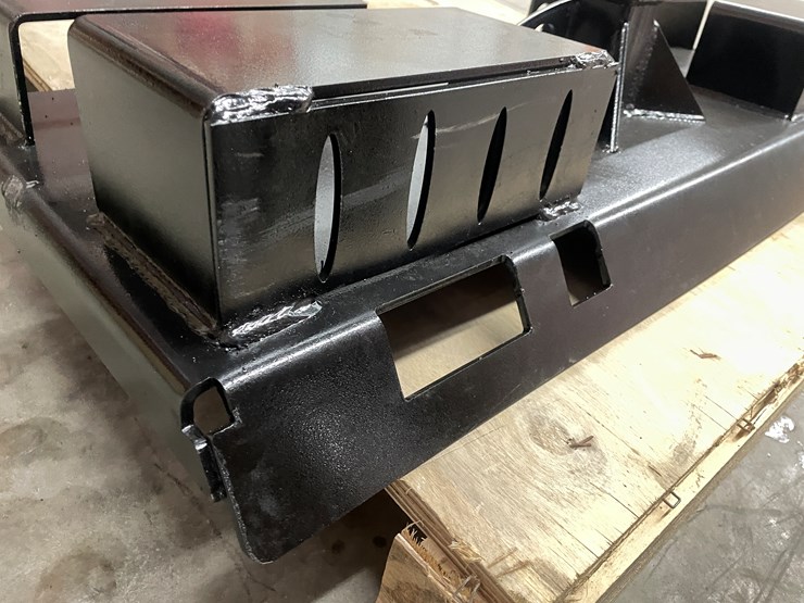 #2483-•-skid-steer-receiver-hitch-plate-with-chain-buckets-image-15