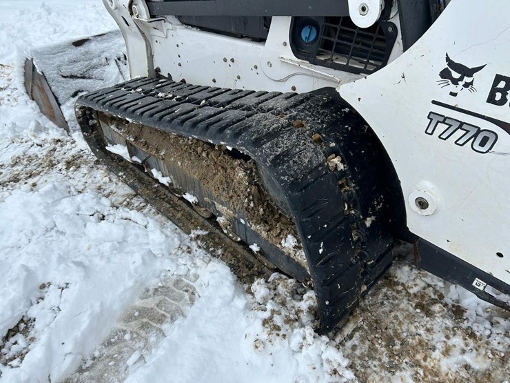 2021-bobcat-t770-image-16