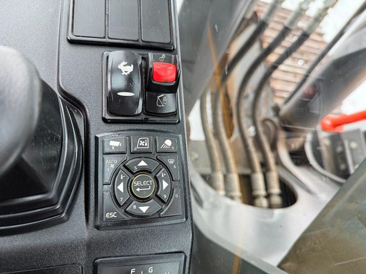 volvo-ec160el-image-65