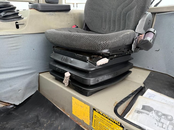 2013-takeuchi-tw50-image-46