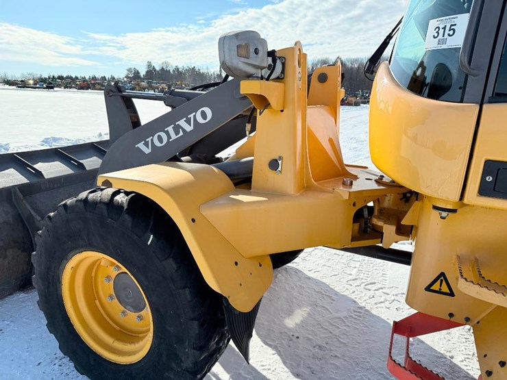 2016-volvo-l35g-image-23