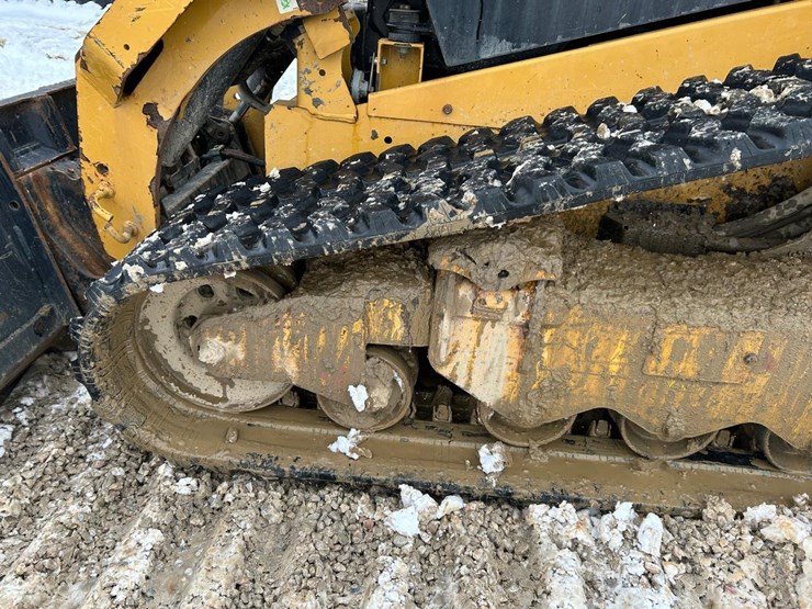 2015-caterpillar-299d-image-17