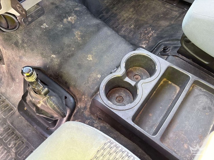 2016-ford-f650-image-28