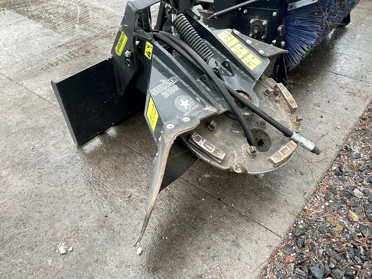 #4902-•-stumper-240-mini-skid-steer-mount-stump-grinder-image-6