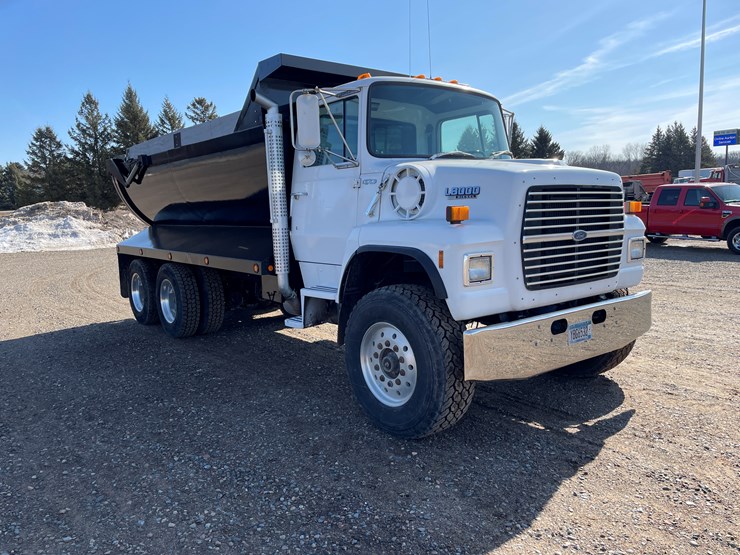 1990-ford-l8000-image-7