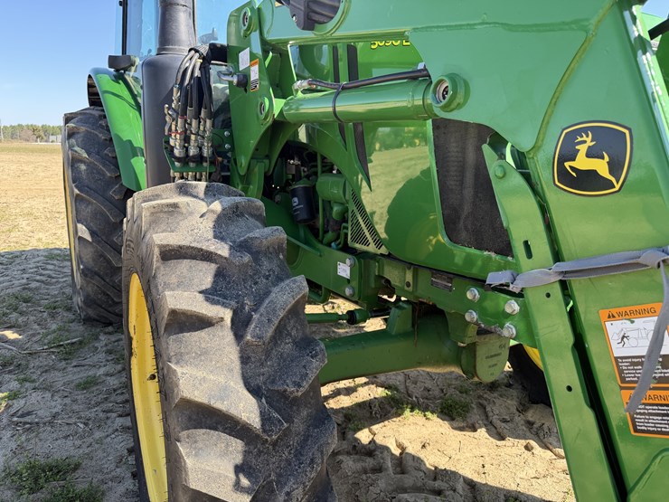 2020-john-deere-5090e-image-10