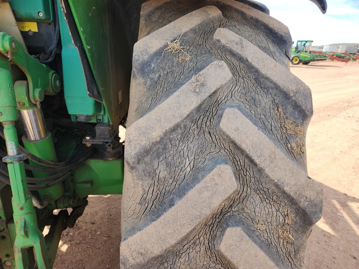 john-deere-6420-image-23