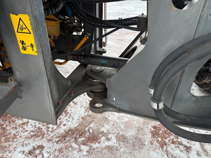 2015-sdlg-lg958l-image-23