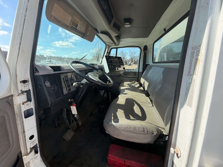 1999-international-4700-image-11