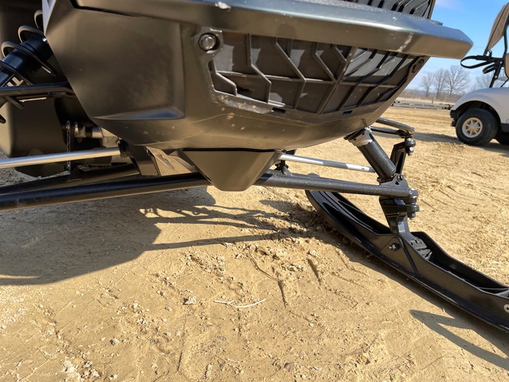 #203-•-2022-ski-doo-renegade-sport-600-efi-snowmobile-(sells-with-bill-of-sale-only)-image-12