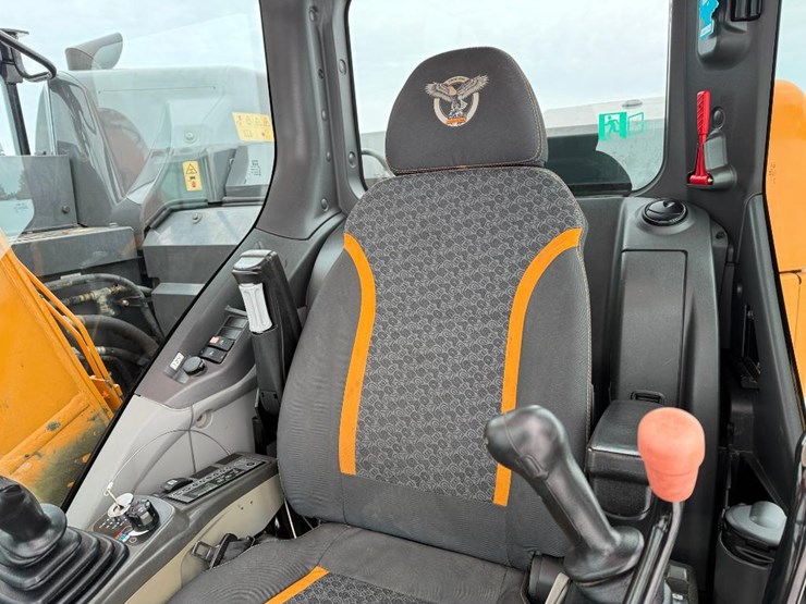 case-cx145dsr-image-56