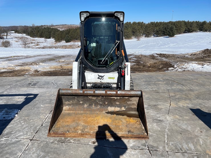 2022-bobcat-t450-image-2