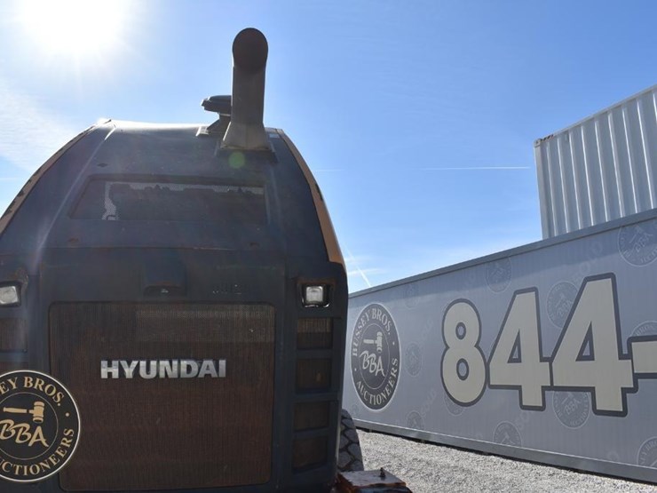 2016-hyundai-hl955-image-26