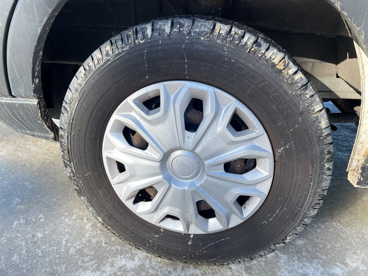 2019-ford-transit-image-112