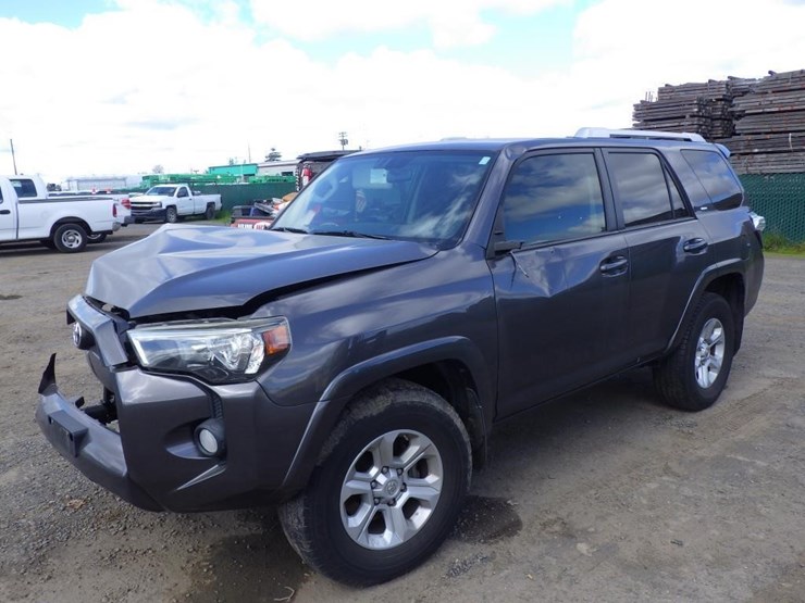 2016-toyota-4-runner-image-1