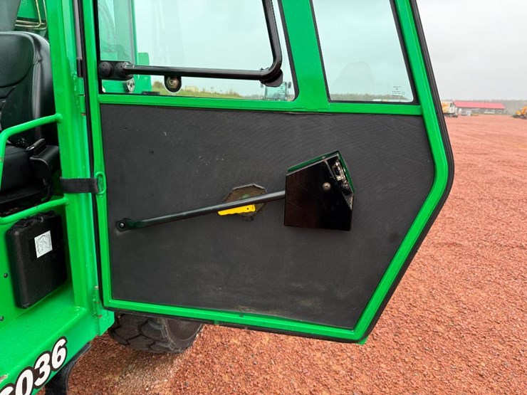 2015-sky-trak-6036-image-43