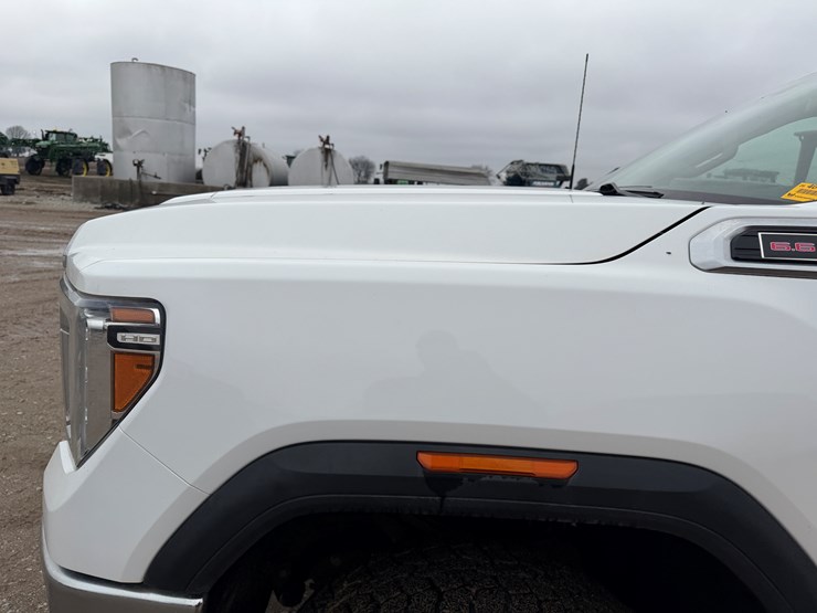 2020-gmc-2500hd-image-26