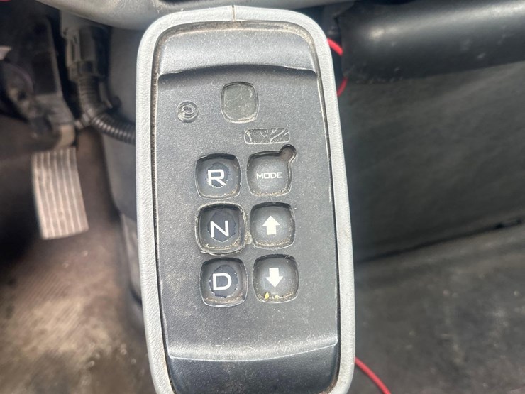 2005-international-7400-image-17