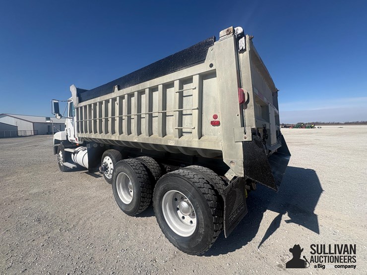 1990-mack-ch613-image-7