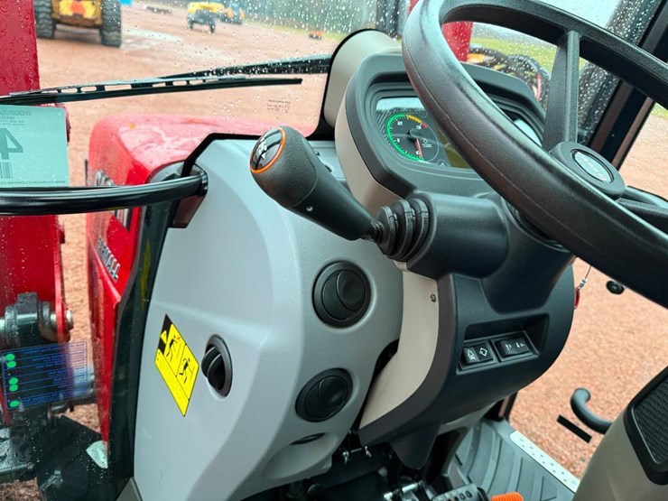 case-ih-farmall-75c-image-65