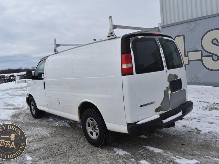 2008-chevrolet-express-1500-image-10