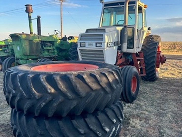 case-2590-tractor-image-2