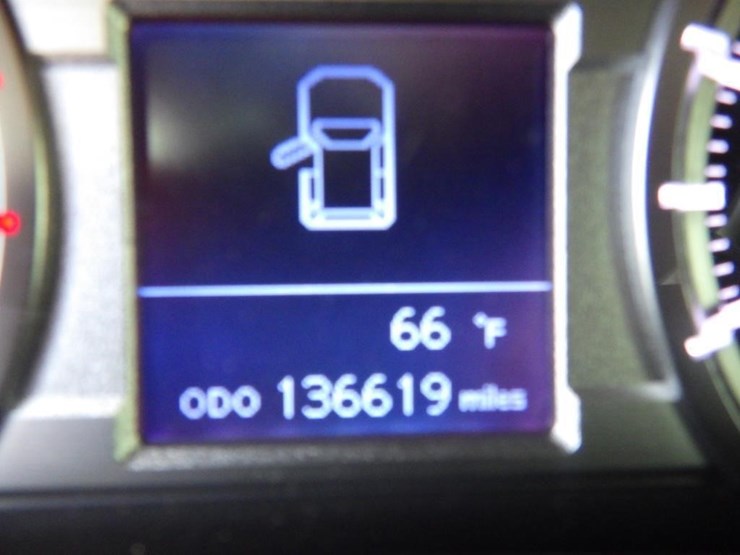 2016-toyota-4-runner-image-14