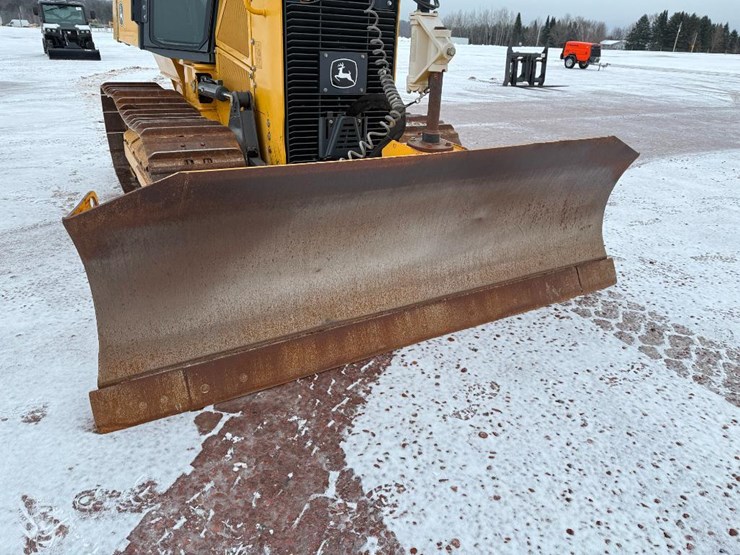 deere-650k-xlt-image-41