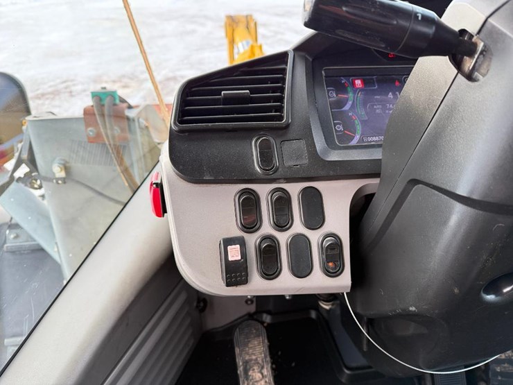 komatsu-wa320-7-image-57