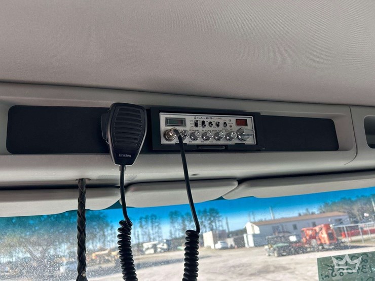 2019-kenworth-t880-image-15