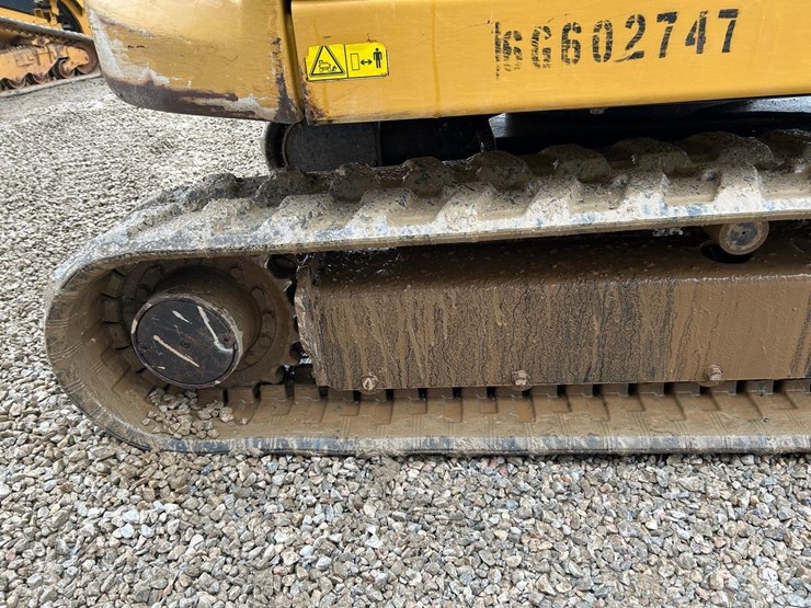 2021-caterpillar-306-image-12