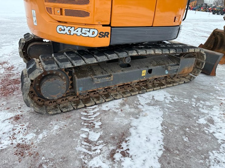 case-cx145dsr-image-13