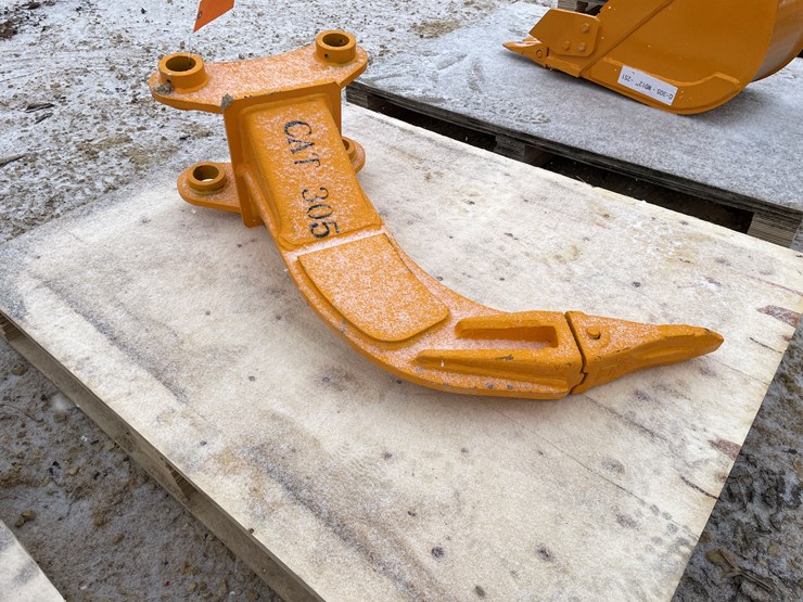 caterpillar-305-image-2