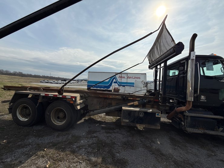 2018-western-star-4700sb-image-6