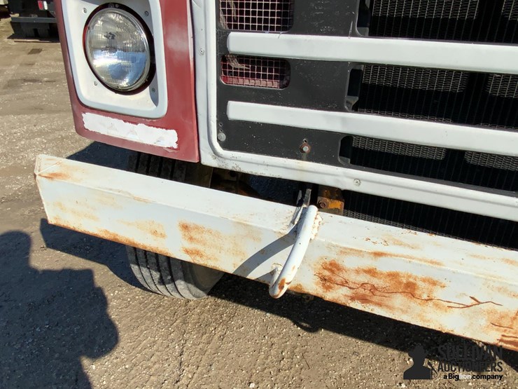 1987-international-7-image-11