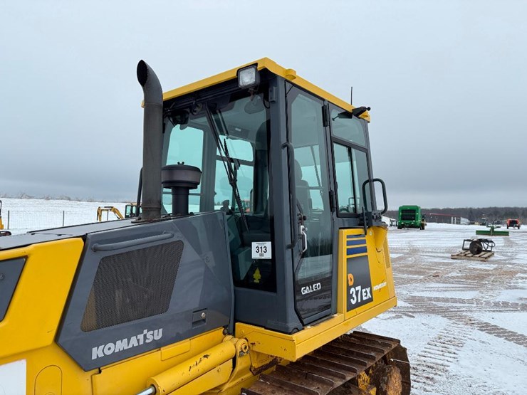 komatsu-d37ex-21-image-23
