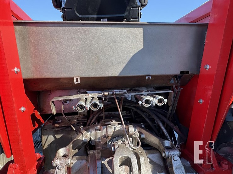 massey-ferguson-1085-image-17