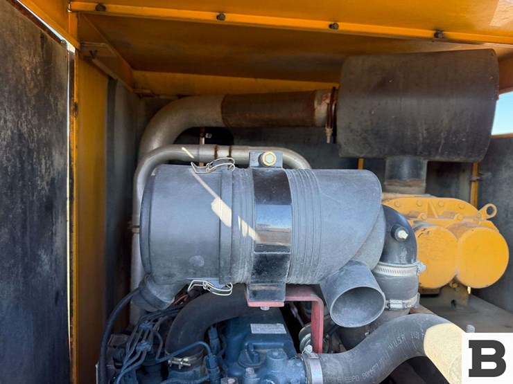 1998-butler-b-616-fdh-vac-trailer-image-16