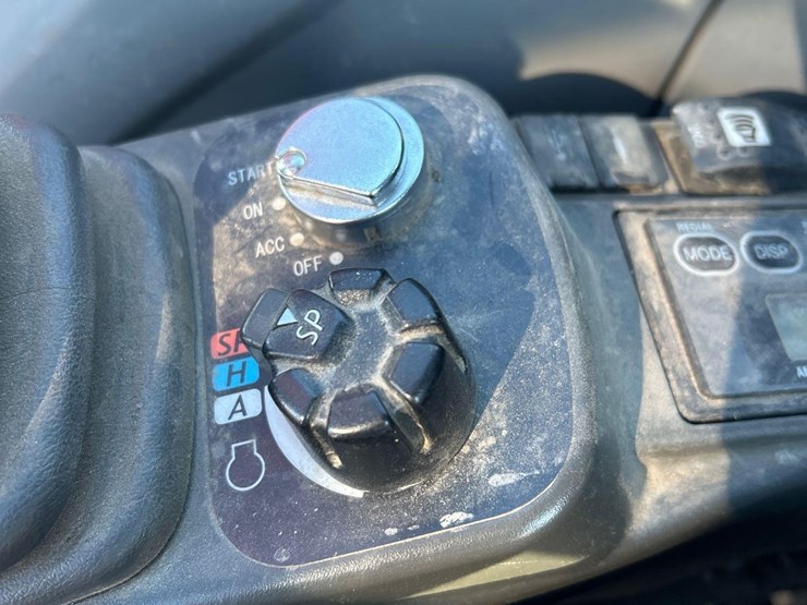 2020-link-belt-145x4-zero-swing-hydraulic-excavator-image-33