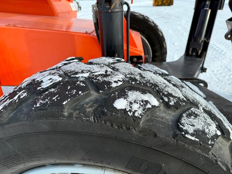 2018-sky-trak-10054-image-12