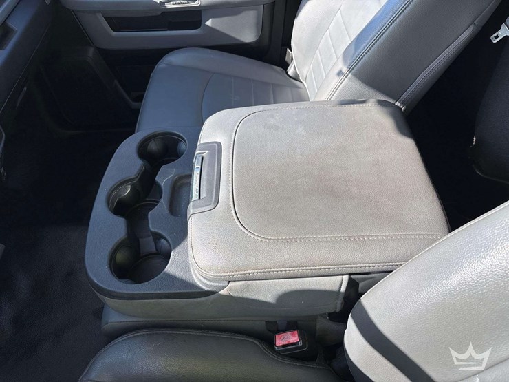 2018-dodge-1500-image-30