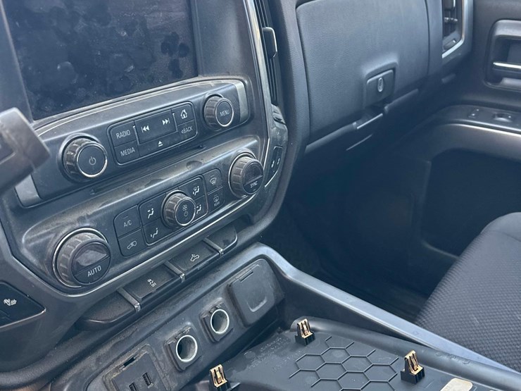 2016-chevrolet-silverado-1500-image-17