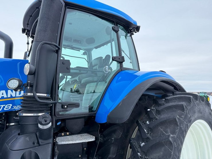 new-holland-t8.320-image-17