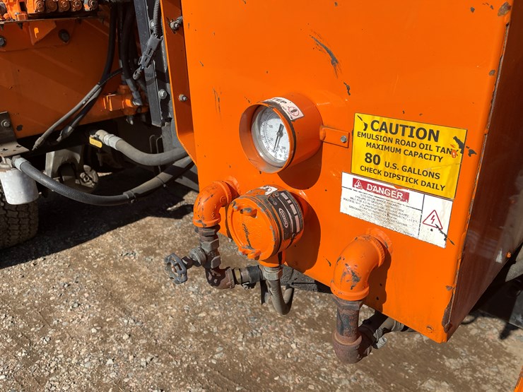 #1465-•-2013-freightliner-asphalt-truck-(has-mn-title)-image-47