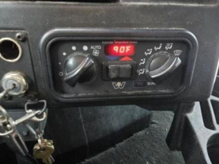 2007-western-star-4900-image-10